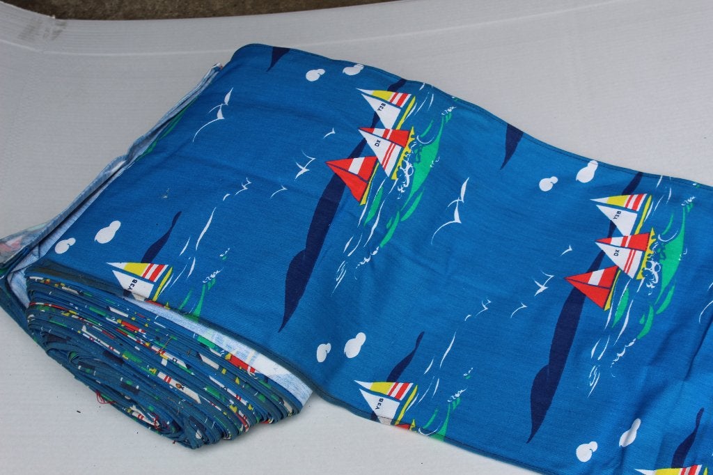 Retro stof met bootjes - 1 euro per meter, Hobby en Vrije tijd, Stoffen en Lappen, Meerkleurig, Ophalen of Verzenden, 30 tot 120 cm