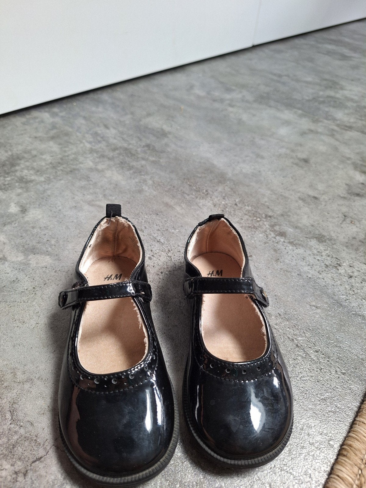 Prachtige zwarte lakschoentjes maat 25 van H&M!, Meisje, H&M, Schoenen, Ophalen of Verzenden