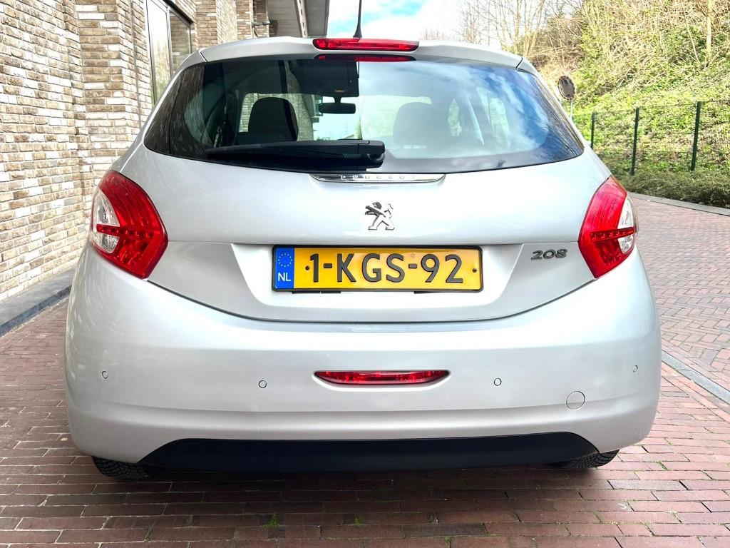 Peugeot 208 Exclusive | Airco | Blueth. | Park. Sens | NAP✅, Voorwielaandrijving, Stof, 1199 cc, Origineel Nederlands