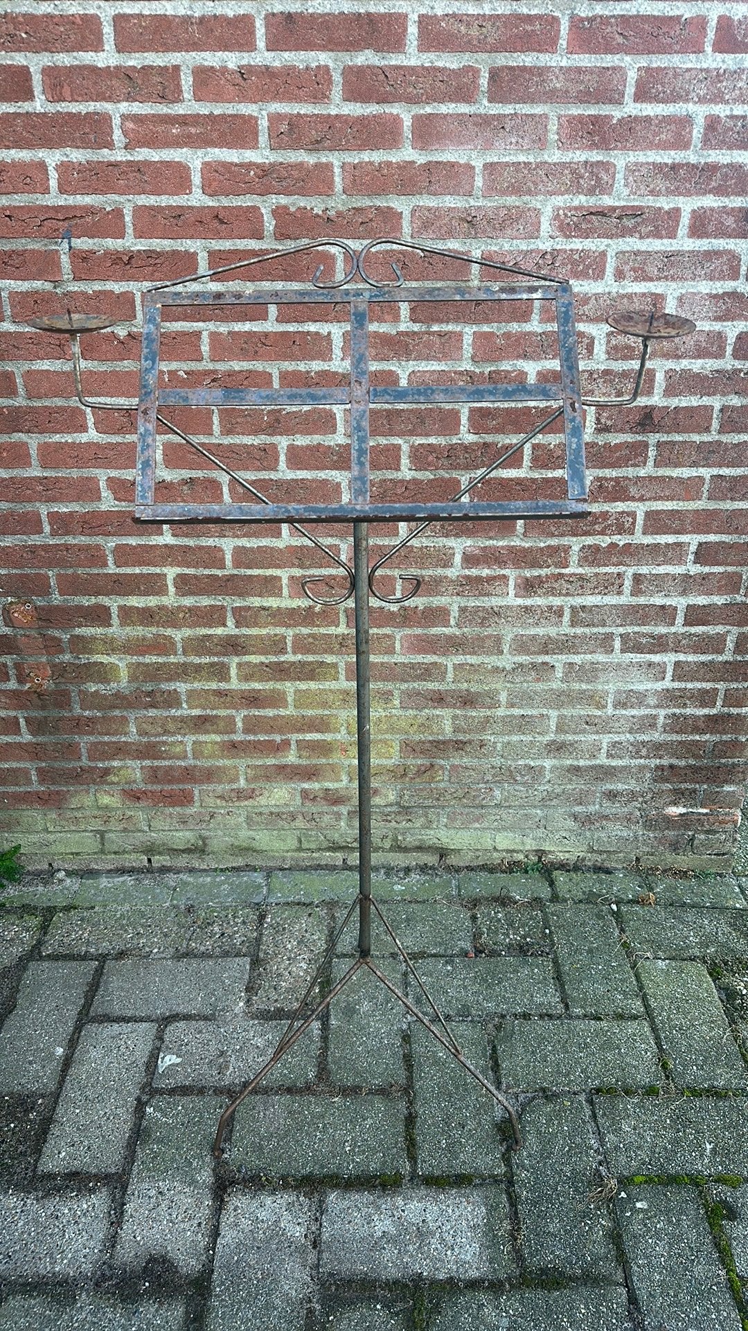 Brocante smeedijzeren muziek-/menustandaard + kaarsenhouders, Ophalen