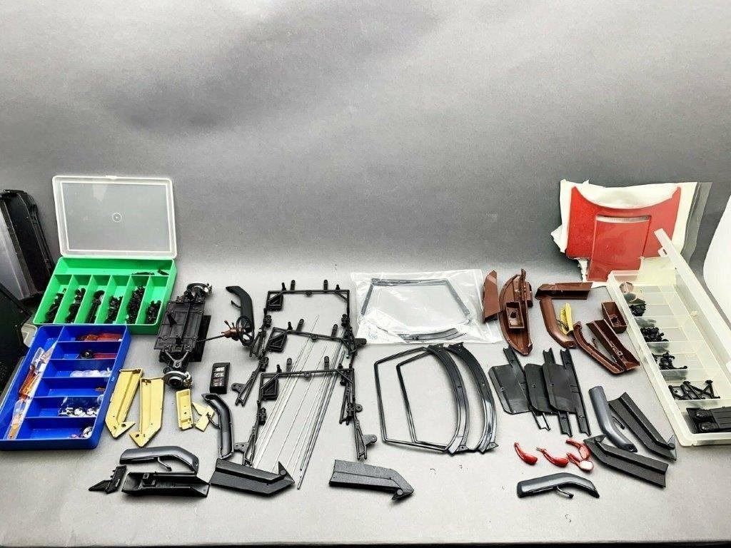 Reserveonderdelen en carrosseriedelen Pocher 1/8 Testarossa, Ophalen of Verzenden, Zo goed als nieuw, 1:5 t/m 1:8, Auto