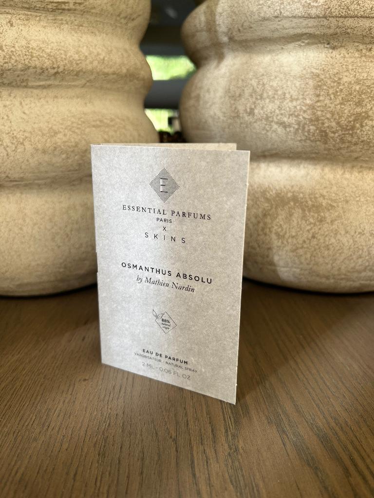 Skins x Essential Parfums sample, Verzenden, Nieuw