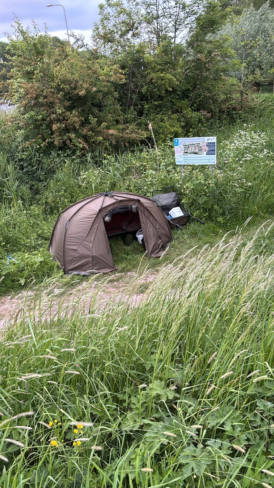 Trekker Tempest Bivvy met nieuw grondzeil, Ophalen of Verzenden, Zo goed als nieuw, Tot en met 2