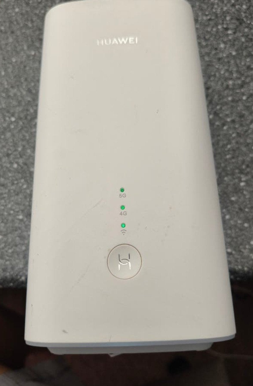 Super snel 5G Huawei H122-373 CPE Pro 2 WiFi 6 simlock vrij, Computers en Software, Routers en Modems, Ophalen of Verzenden