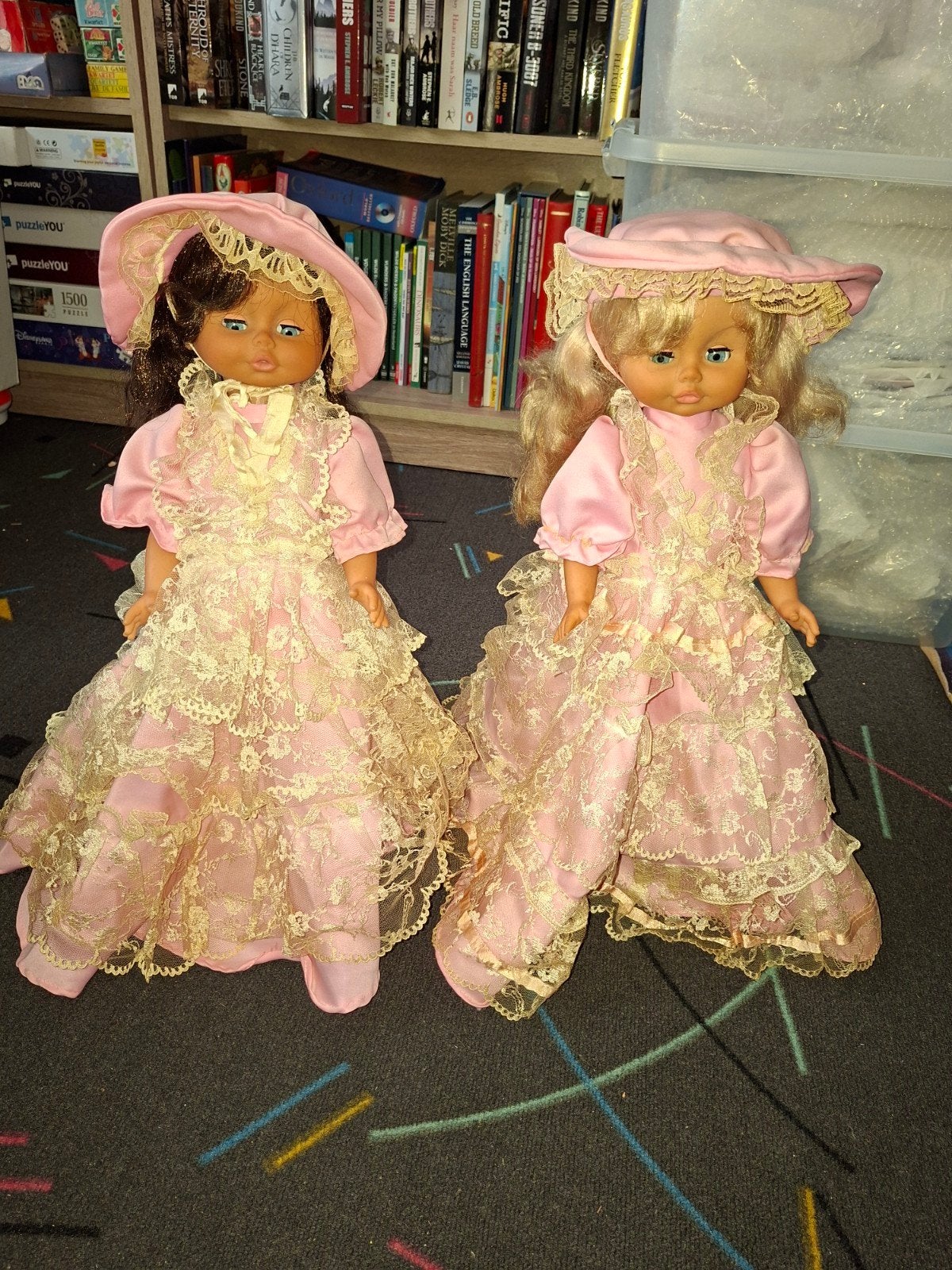 Italiaanse poppen in roze jurken - set van 2, Kinderen en Baby's, Speelgoed | Poppen, Ophalen of Verzenden, Gebruikt