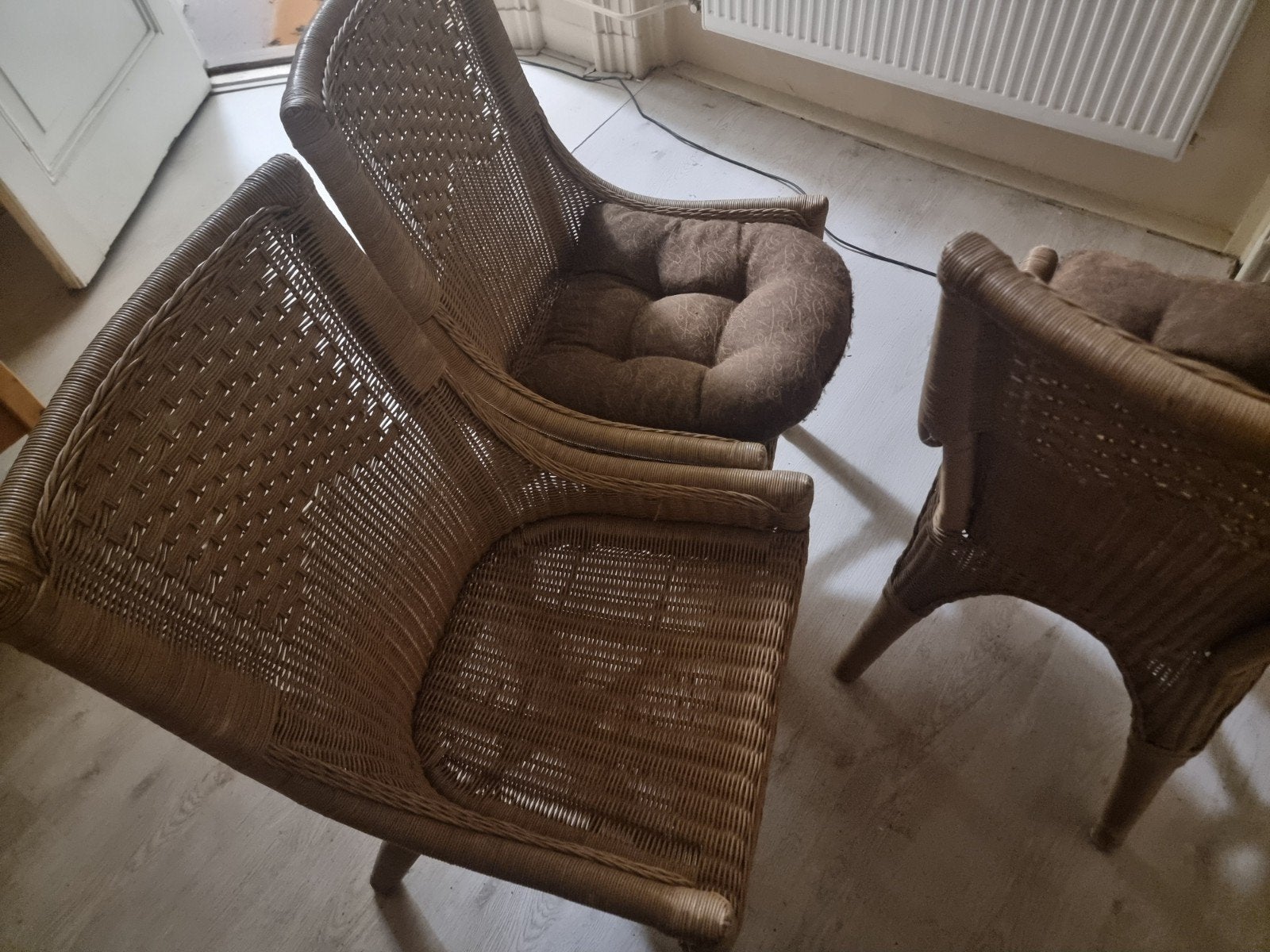 Wash machine, Beds, and Chairs, All free!