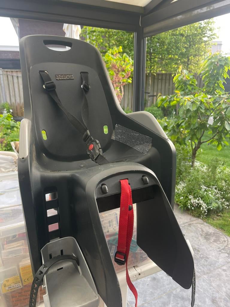Kinder fiets stoeltje, 11 euro, afhalen, Fietsen en Brommers, Fietsaccessoires | Fietsstoeltjes, Ophalen, Achterzitje, 0 t/m 13 kg