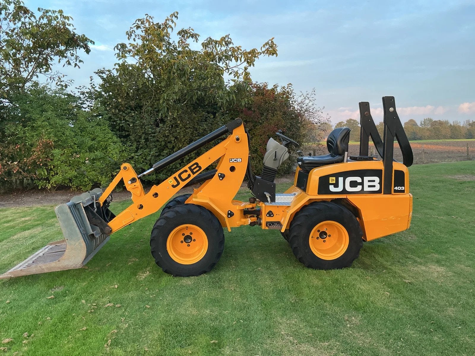 JCB 403 tellerstand1511, Wiellader of Shovel