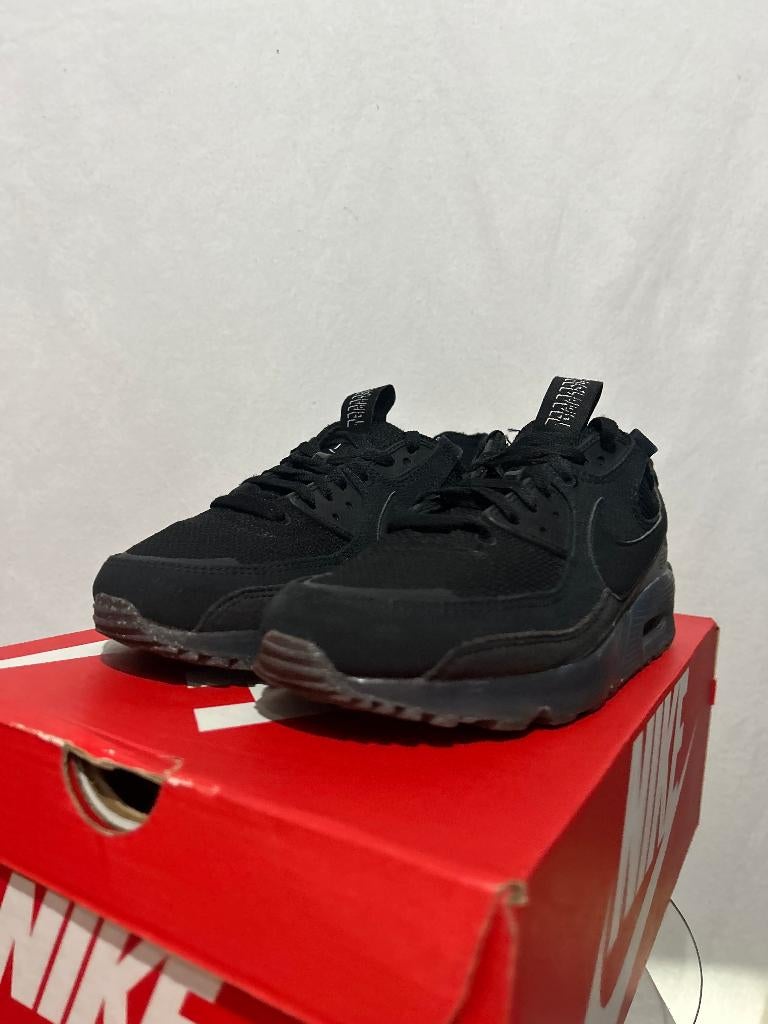ALS NIEUW! Maat 41 - Nike Air Max 90 Terrascape Triple Black, Verzenden, Zwart, Nike, Nike