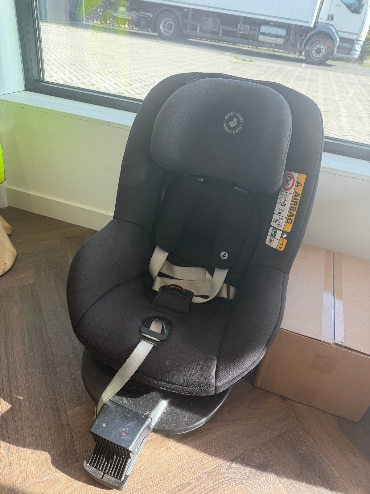 Maxi-Cosi autostoel met Isofix en adapter, Gebruikt, 0 t/m 18 kg, Ophalen of Verzenden, Isofix