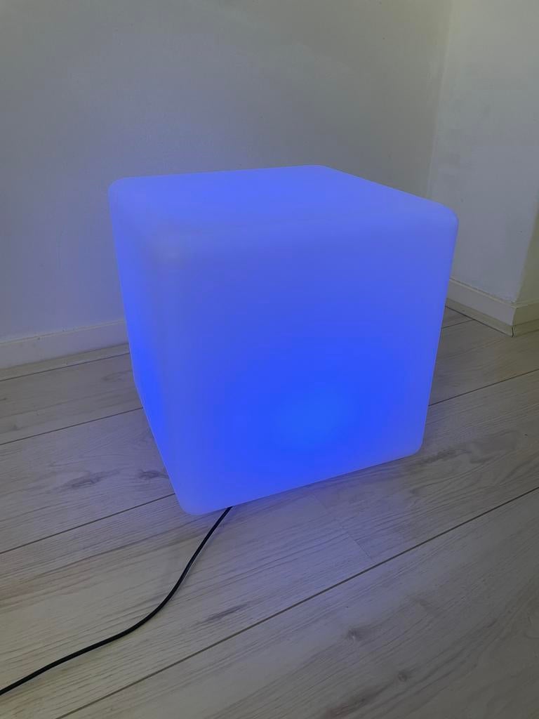 Lichtkubus oplaadbaar, Ophalen, Zo goed als nieuw, Minder dan 50 cm