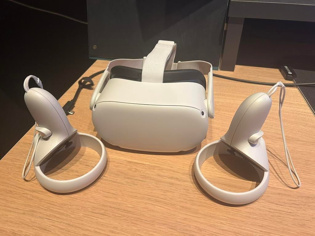 Oculus Quest 2 128GB + link cable, Spelcomputers en Games, Virtual Reality, Ophalen, Zo goed als nieuw, VR-bril, Overige platformen
