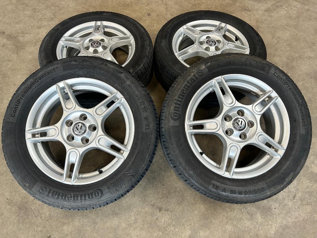 16 inch originele velgen + zomerbanden VW T-Cross Taigo