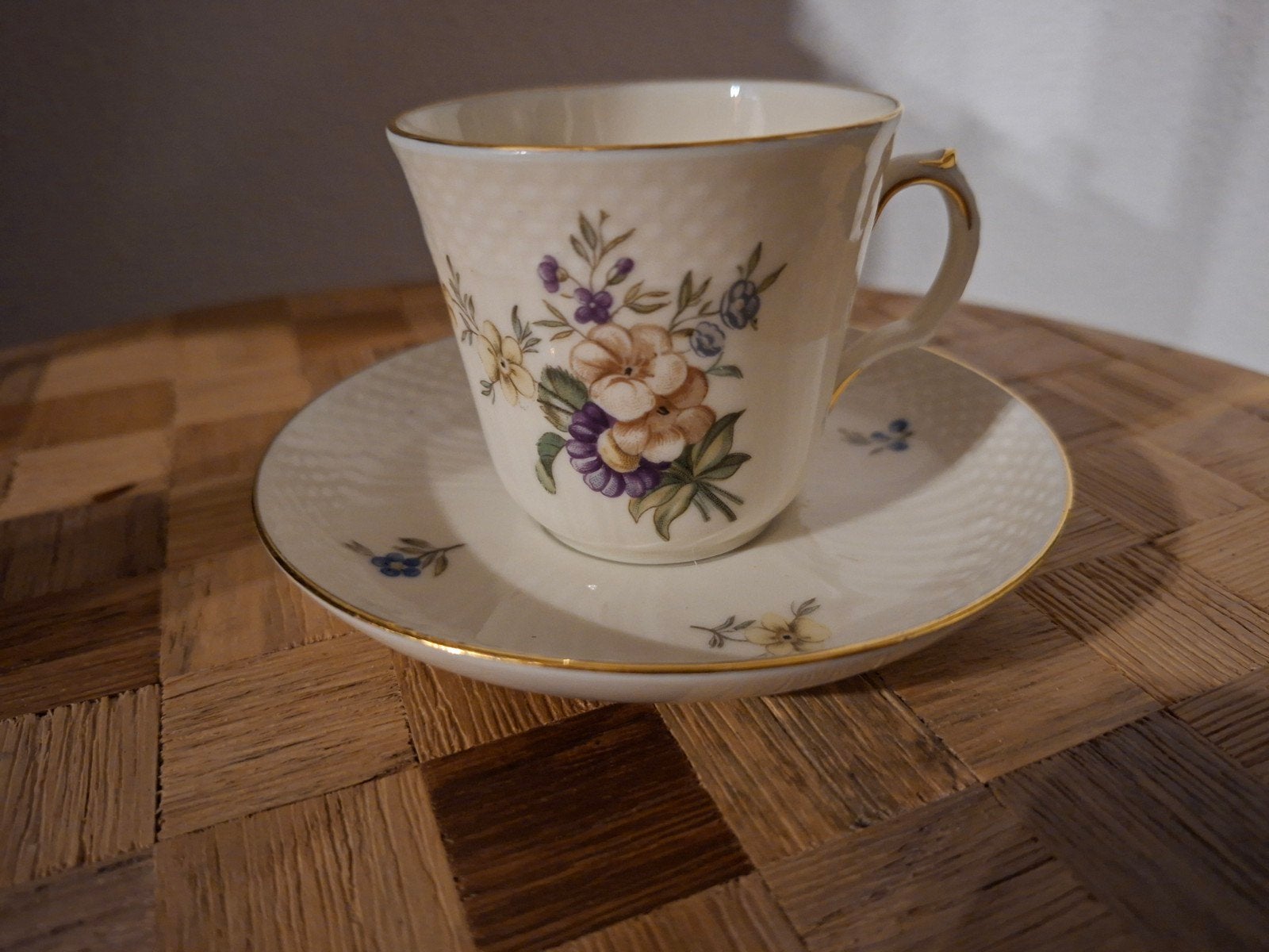 Royal Copenhagen kop en schotel, bloemendecor, Ophalen of Verzenden