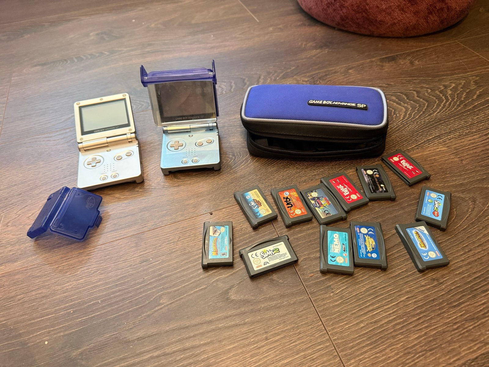 2x Game Boy Advance SP met vergrootglas hoes en games, Spelcomputers en Games, Gebruikt, Overige genres, 1 speler, Ophalen of Verzenden