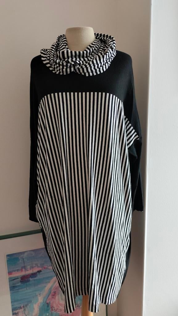 Aino (Finland) tuniek met losse colsjaal, Aino, Ophalen of Verzenden, Zo goed als nieuw, Zwart