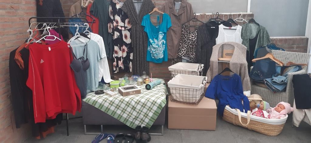Mooie rommelmarktspullen, Ophalen, Zo goed als nieuw