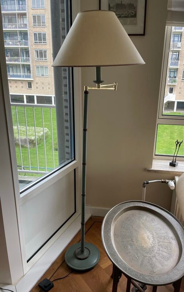Gratis vloerlamp - ophalen 16/17 mei, Ophalen, Gebruikt, Metaal, 150 tot 200 cm
