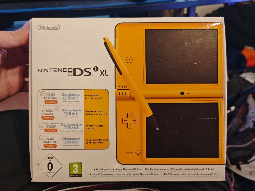 Nintendo DSi XL, Spelcomputers en Games, Spelcomputers | Nintendo DS, Zo goed als nieuw, Dsi XL, Geel, Met games, Met beschermhoes of tas
