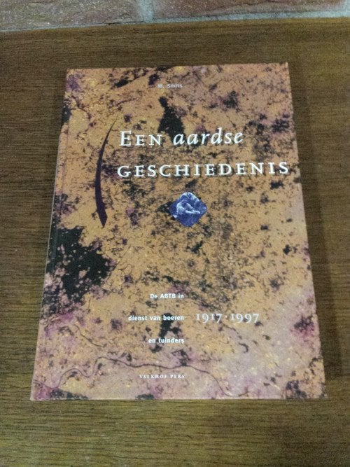 boek een aardse geschiedenis,, Ophalen of Verzenden