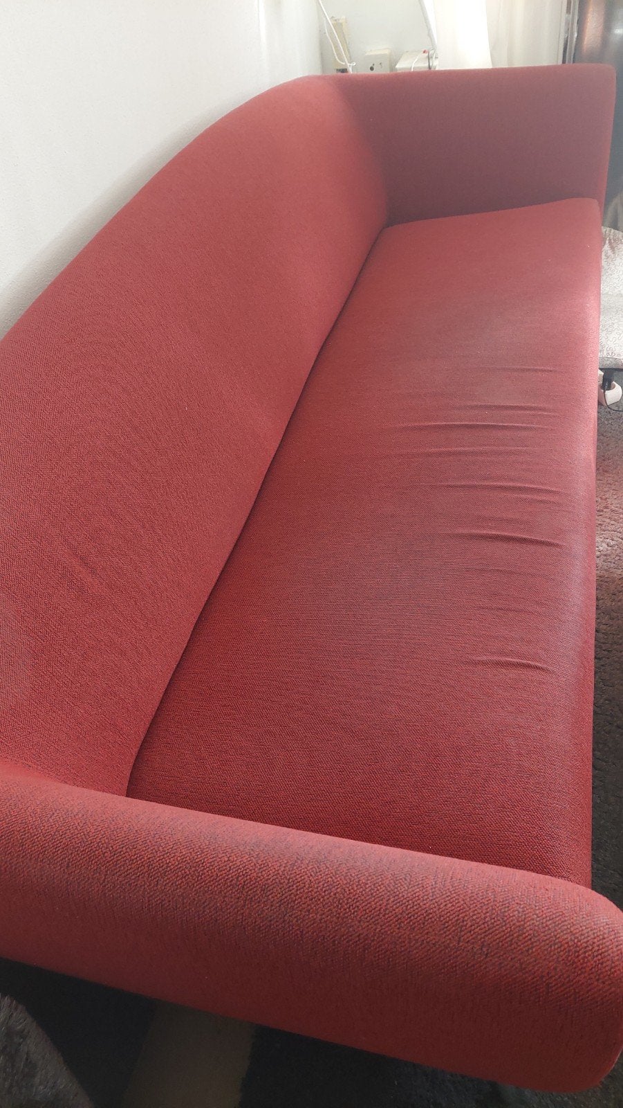 Comfortabele 2-persoons bank - Rood, Huis en Inrichting, Ophalen, Gebruikt, 150 tot 200 cm, Tweepersoons