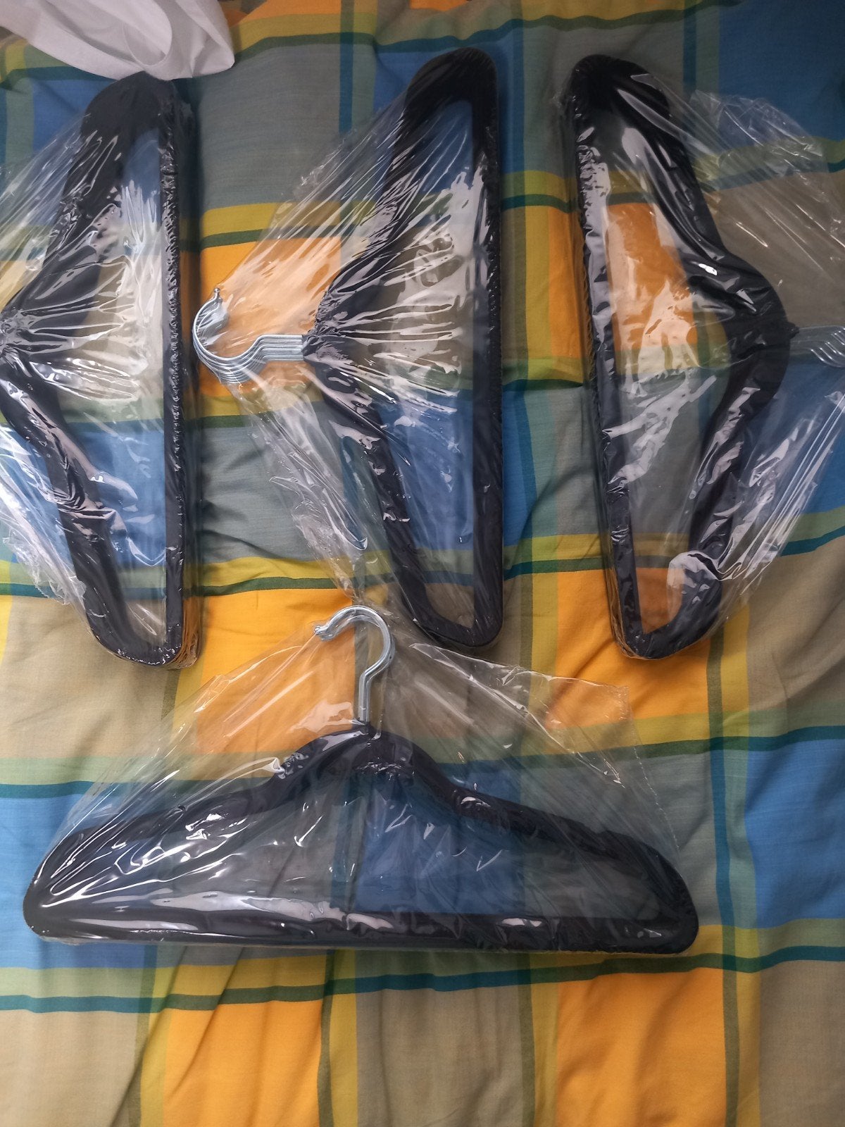 100 fluwelen kledinghangers met antislip - ALLES VOOR €35, Kleding | Dames, Kledinghangers, Verzenden, Zo goed als nieuw, Fluweel