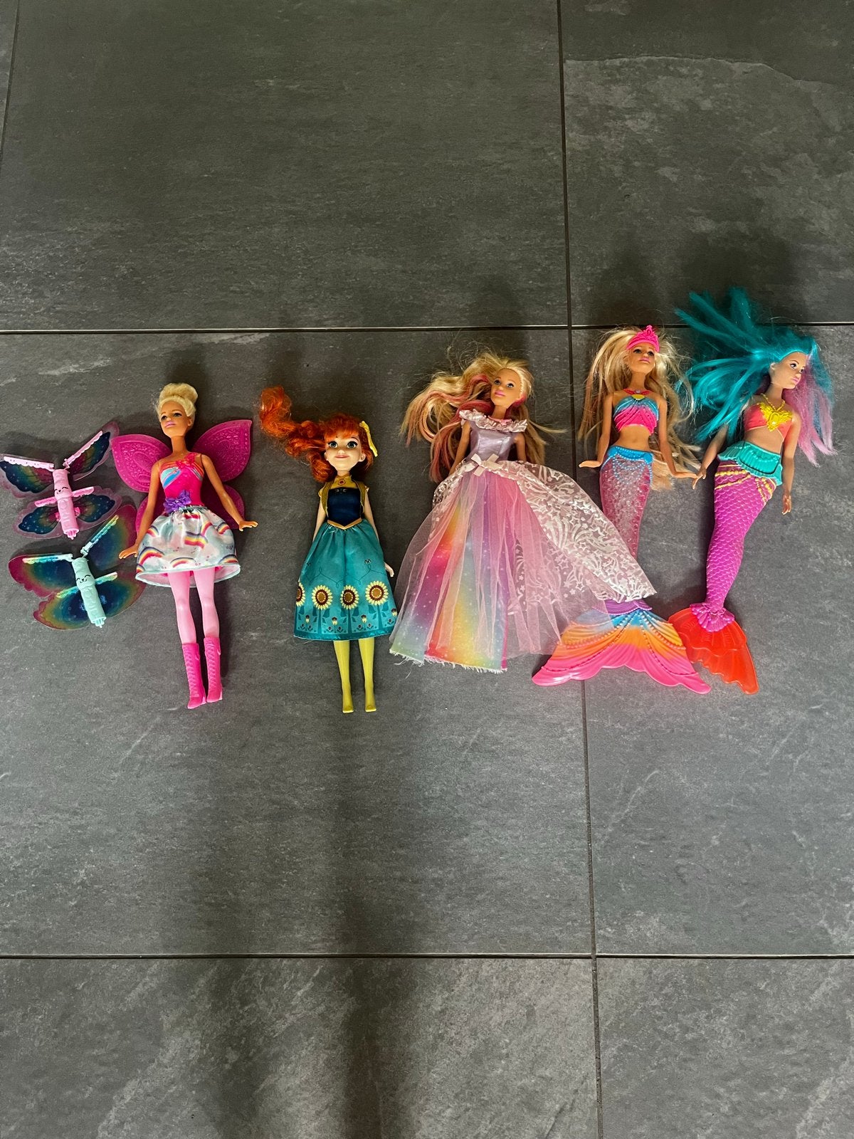 Diverse Barbies, Anna (Frozen), zeemeermin en meer!, Ophalen, Gebruikt, Barbie