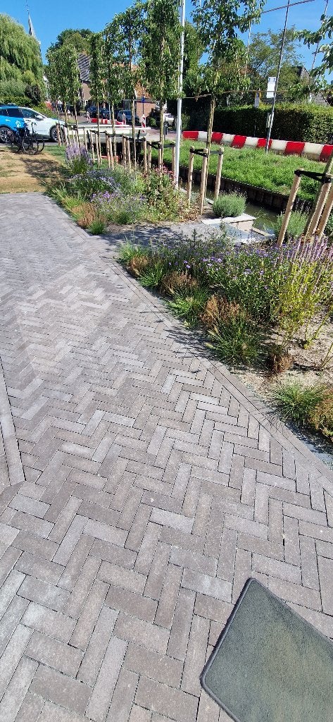 Te Koop: 45m2 NIEUWE dikformaten 8cm, donkerbruin, beton, Tuin en Terras, Ophalen, Klinkers, Nieuw, 10 m² of meer