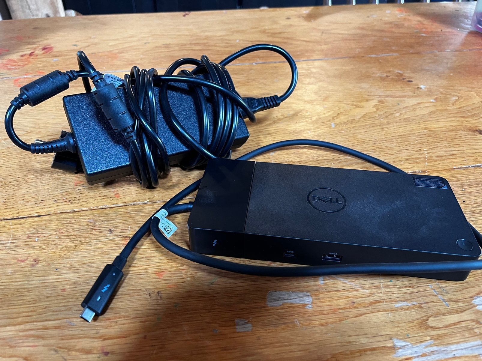 Docking station - Dell WD22TB4, Computers en Software, Dockingstations, Verzenden, Zo goed als nieuw