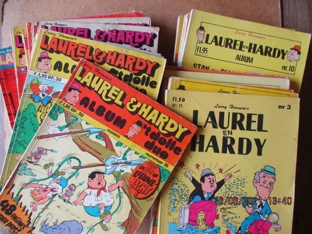 adv4620 laurel en hardy album, Eén stripboek, Ophalen, Gelezen