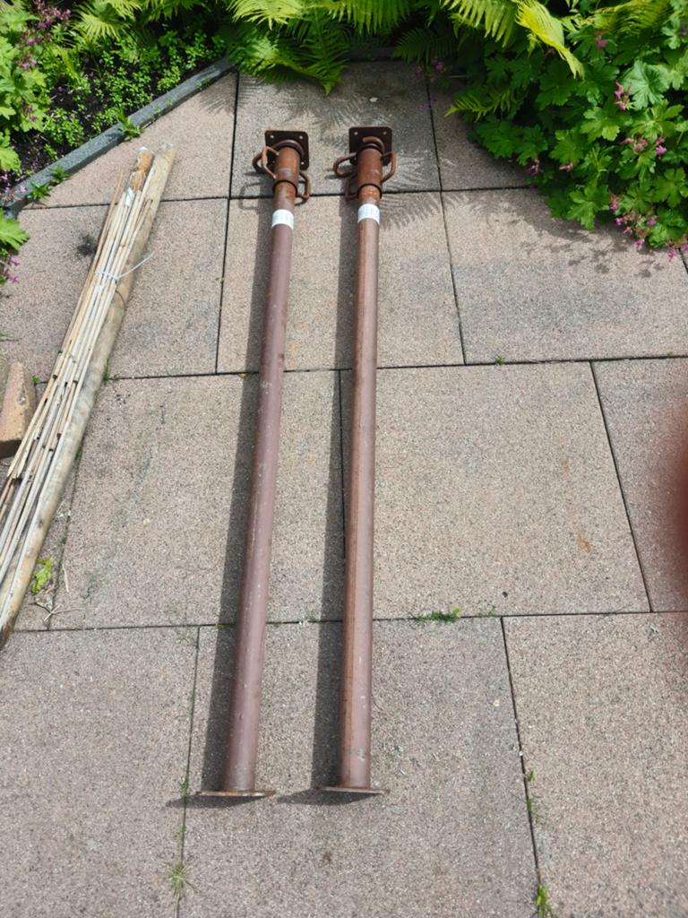 Bouwstempels 2x, Doe-het-zelf en Verbouw, Ophalen, Overige typen, Minder dan 2 meter
