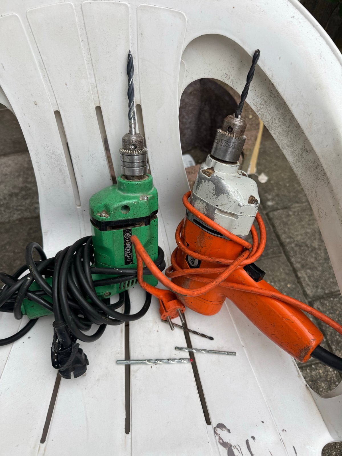 Twee elektrische boormachines, Ophalen of Verzenden, Gebruikt, Boormachine