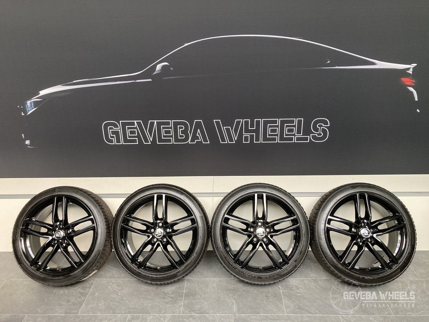 19” Skoda Karoq sport velgen + winterbanden 5x112 235/40/19, 19 inch, Gebruikt, -, -