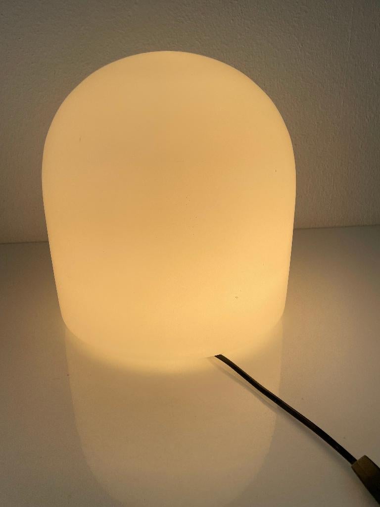 A 252, Modern design, Gloeilamp, 60 watt of meer, Zo goed als nieuw