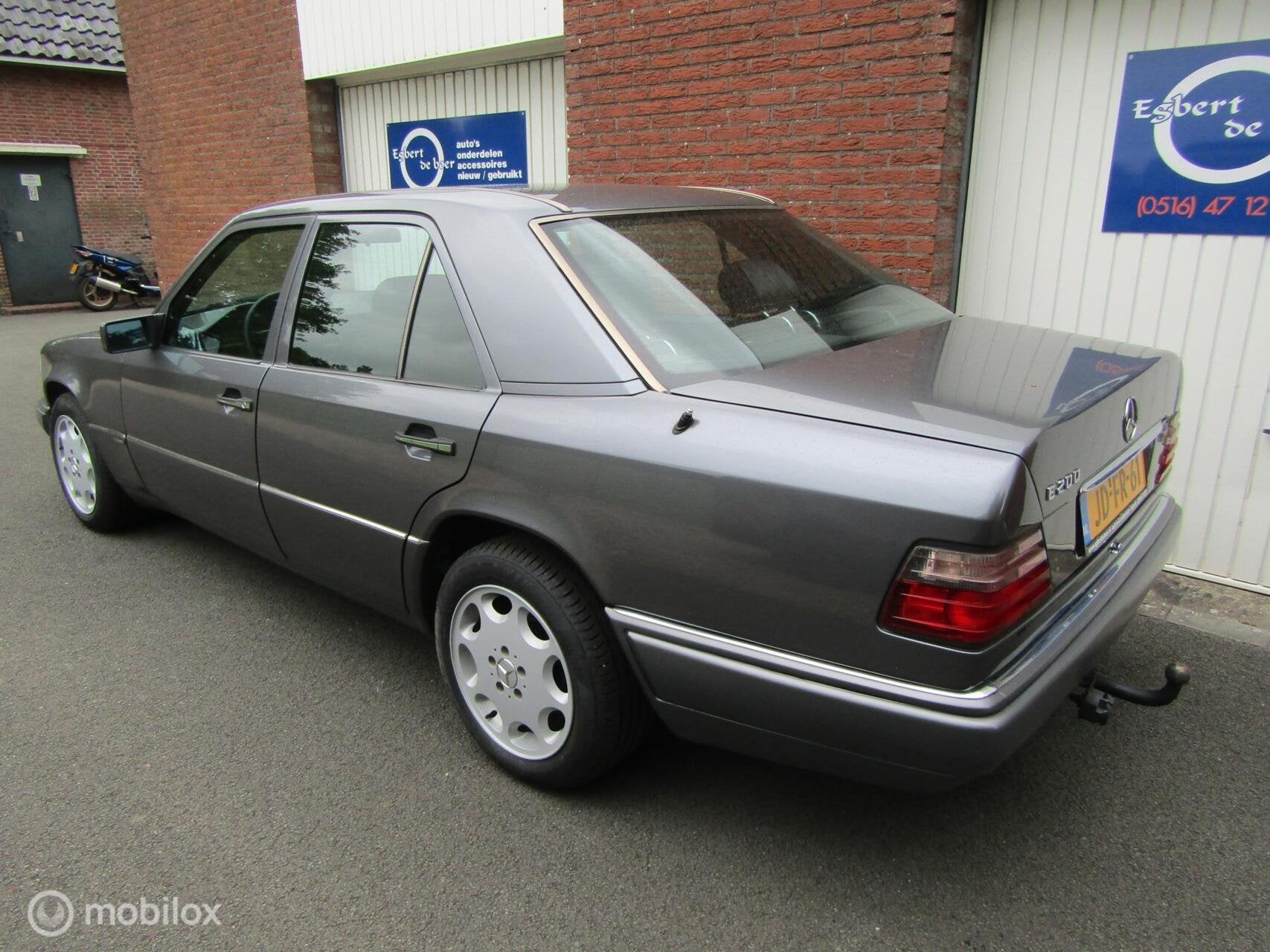 mooie Mercedes E-klasse 200 Elegance 6-1994 lpg gas zgan apk, foto 3