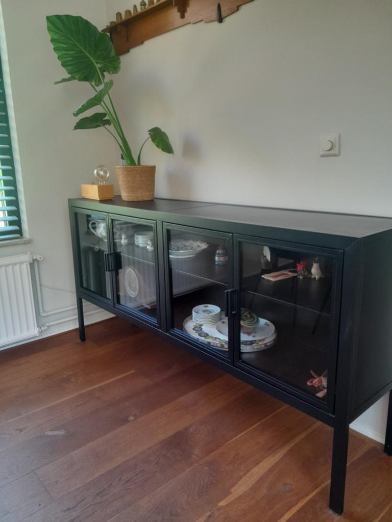 Zwarte vitrinekast 180x40x90, Ophalen, Met deur(en), 50 tot 100 cm, Industrieel