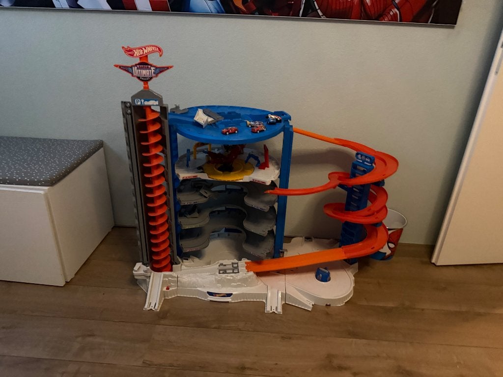 XL hotwheels garage - deze week te koop Ivm verhuizing, Kinderen en Baby's, Speelgoed | Racebanen, Ophalen, Hot Wheels, Handmatig