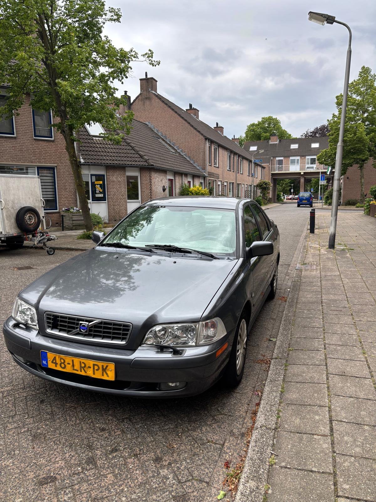 Volvo S40 1.8 2003  NAP Grijs Nieuw APK, Beige, 4 cilinders, 122 pk, Handgeschakeld