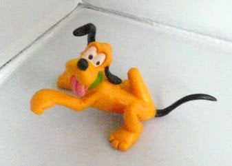 Pluto 6,5 cm., Ophalen of Verzenden, Goofy of Pluto, Zo goed als nieuw, Beeldje of Figuurtje