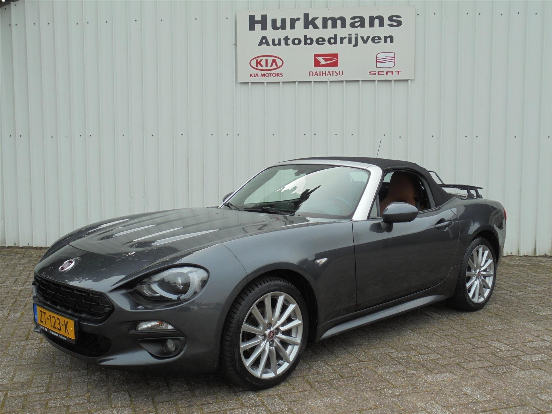 Fiat 124 Spider 1.4 MULTIAIR 140PK TURBO LEER-NAVI NL-AUTO, 1025 kg, Achterwielaandrijving, Euro 6, 4 cilinders