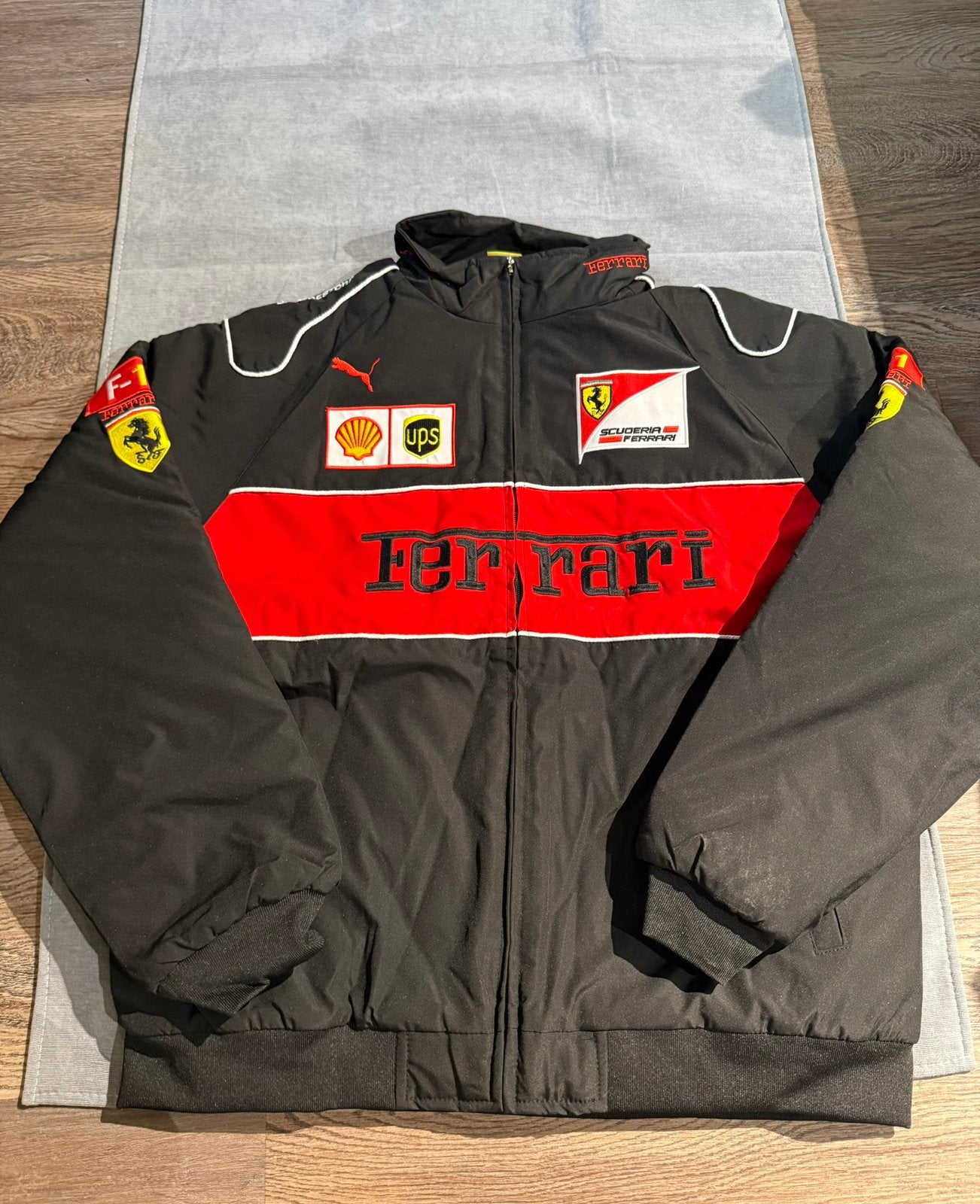 Ferrari Racing jas (maat XXL) – vintage stijl zwart, Kleding | Heren, Ophalen of Verzenden, Zo goed als nieuw, Overige maten, Zwart