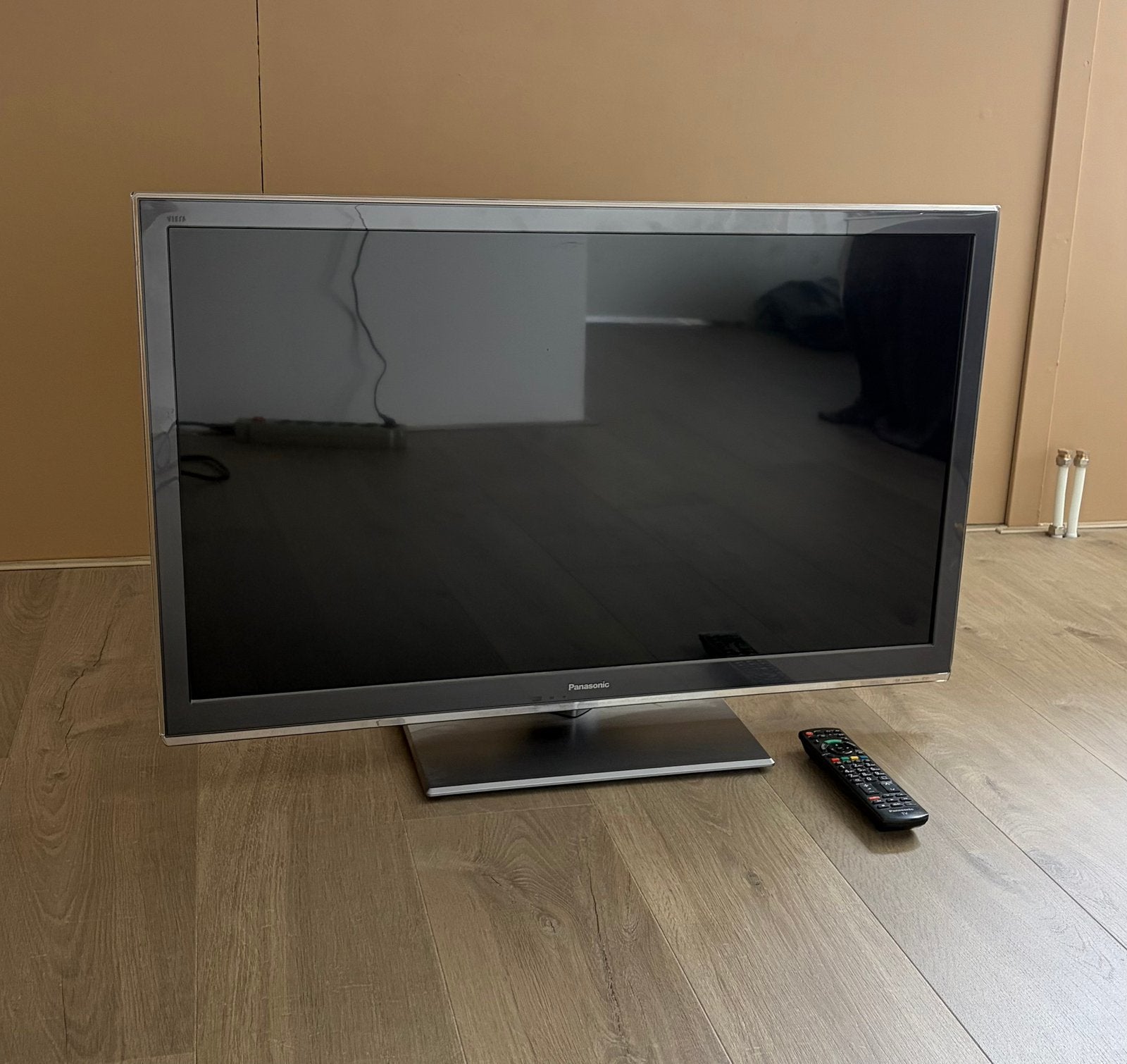 Panasonic Viera TV 37 inch met voet, Audio, Tv en Foto, Televisies, Panasonic, 50 Hz, Zo goed als nieuw, 80 tot 100 cm