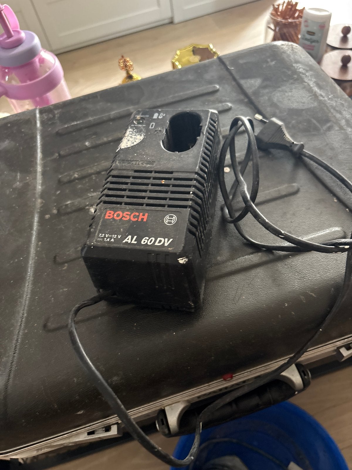 Bosch AL 60 DV acculader 7.2V-12V 1.4A, Ophalen, Gebruikt