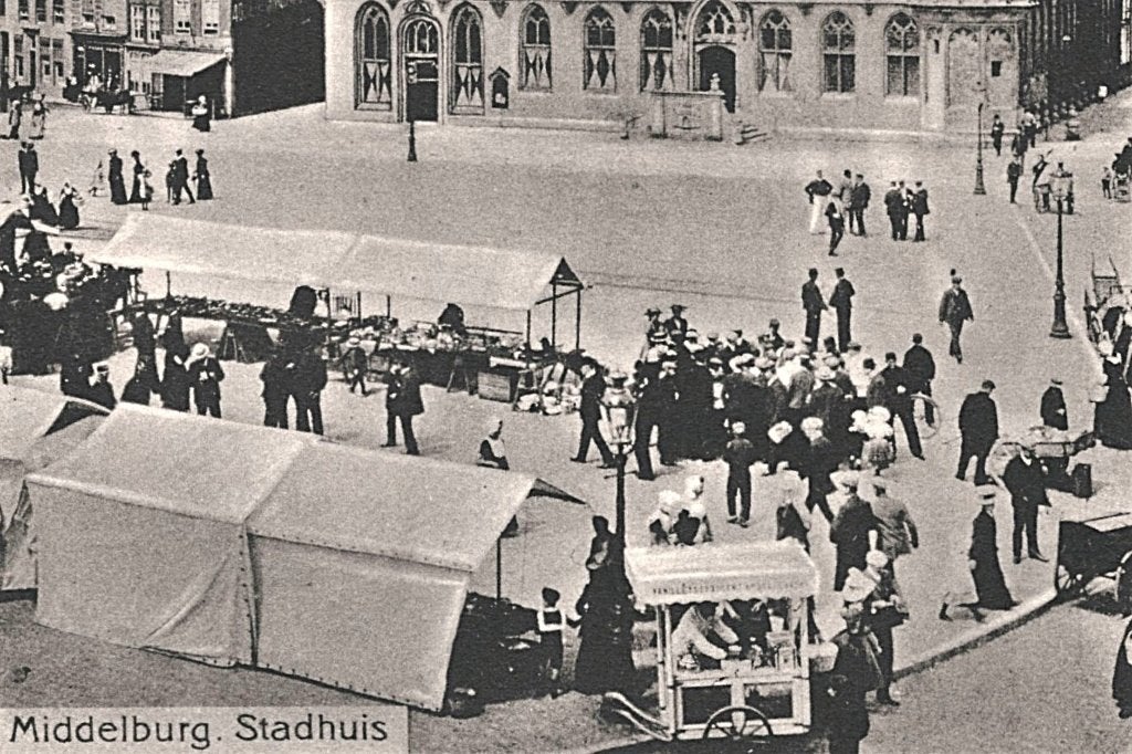 700404 Middelburg Stadhuis ZL Nette oude kaart onbeschreven, Ophalen of Verzenden, Voor 1920, Ongelopen, Zeeland