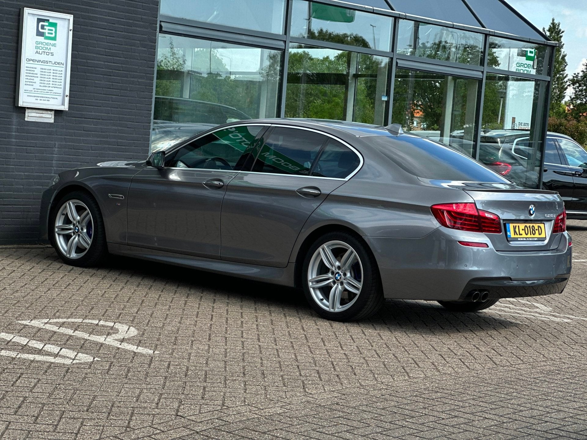 BMW 5-serie 528i M Sport Edition/CAMERA/NAVI/LEDER/NL-AUTO N, Auto's, Automaat, Gebruikt, Euro 6, 4 cilinders