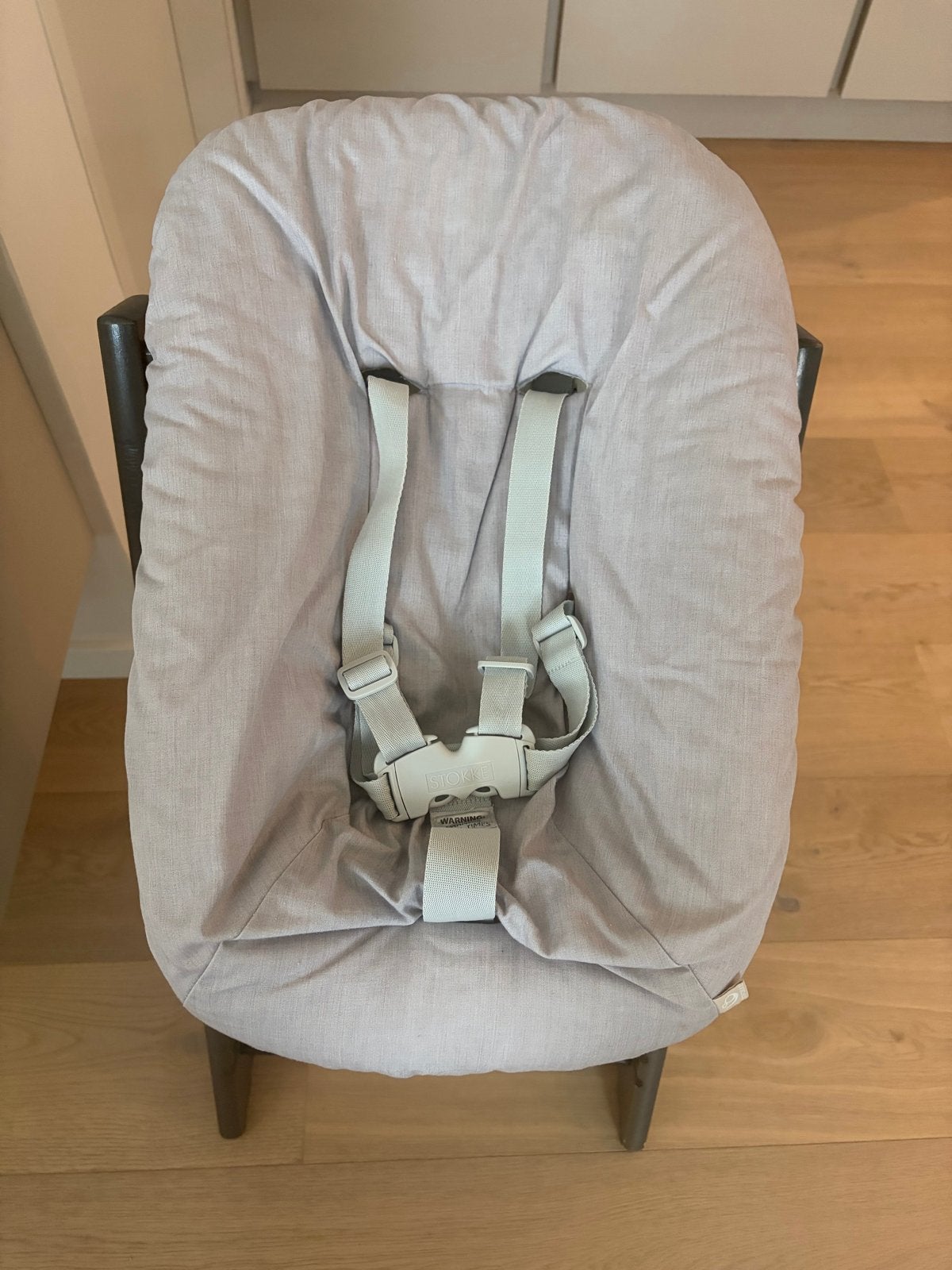 Stokke Newborn Zitje met Speelgoedhanger, Ophalen, Zo goed als nieuw, Overige typen, Gordel(s)