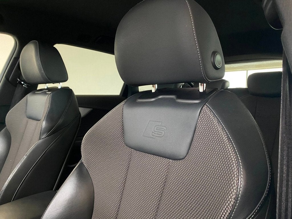 Audi A4 Avant 1.4 TFSI Automaat S-line NL-auto, Auto's, Audi, Gebruikt, Euro 6, 4 cilinders, 150 pk
