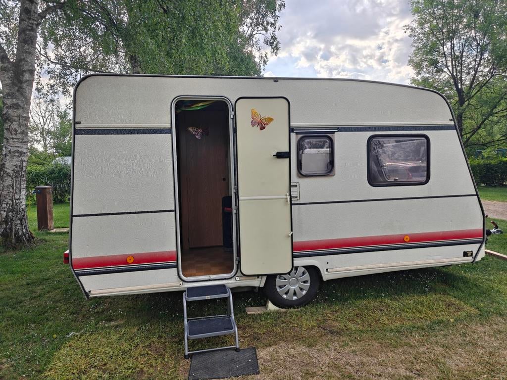 Instapklare Bürstner Caravan | 4 pers | 676kg | BOVAG 2025!, Overige typen, Koelkast, Treinzit, Particulier
