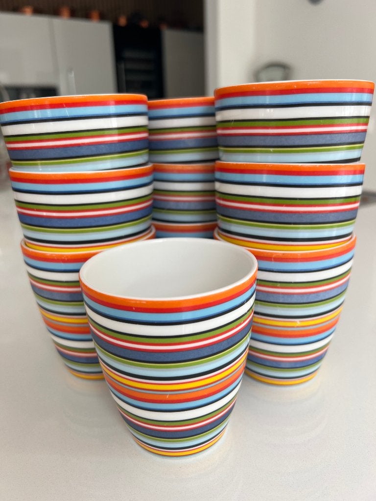 10 gebruikte Iittala Origo bekers - Kleurrijk design, Gebruikt, Overige merken, Modern, Porselein