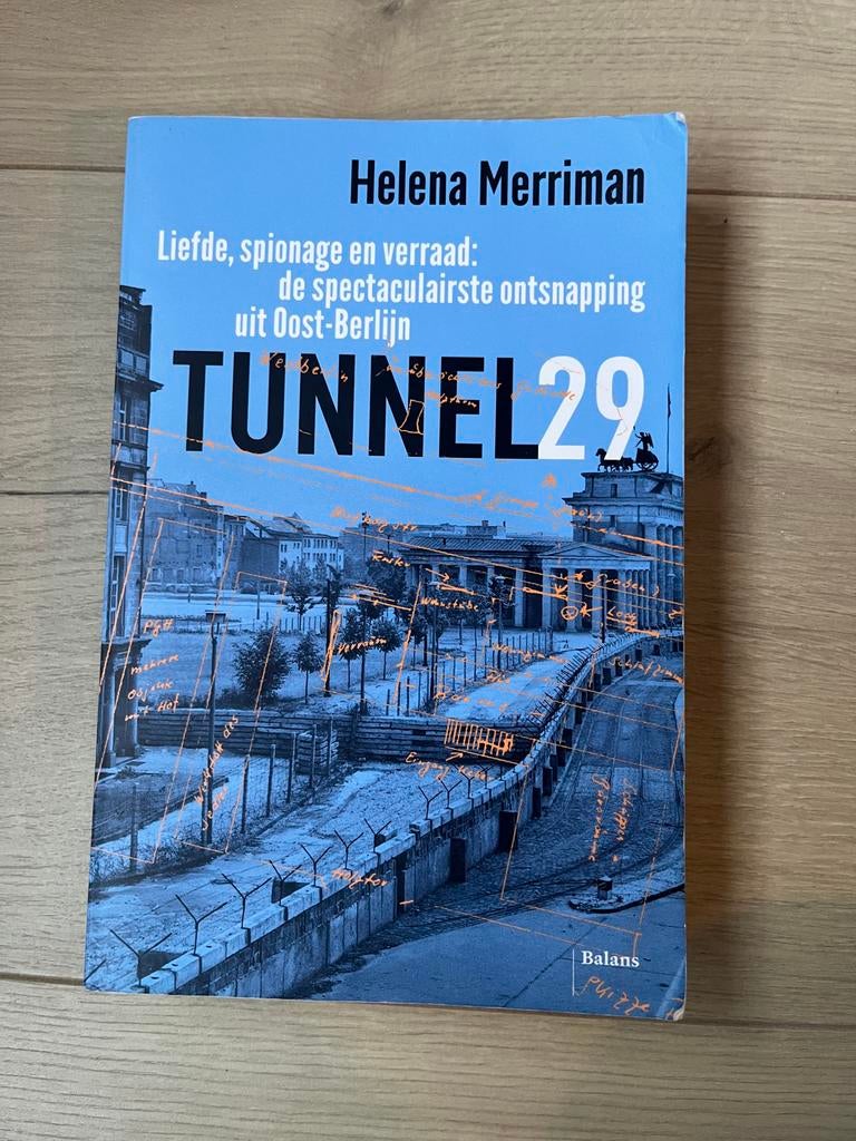 Helena Merriman - Tunnel 29, Boeken, Thrillers, Gelezen, Nederland, Ophalen of Verzenden